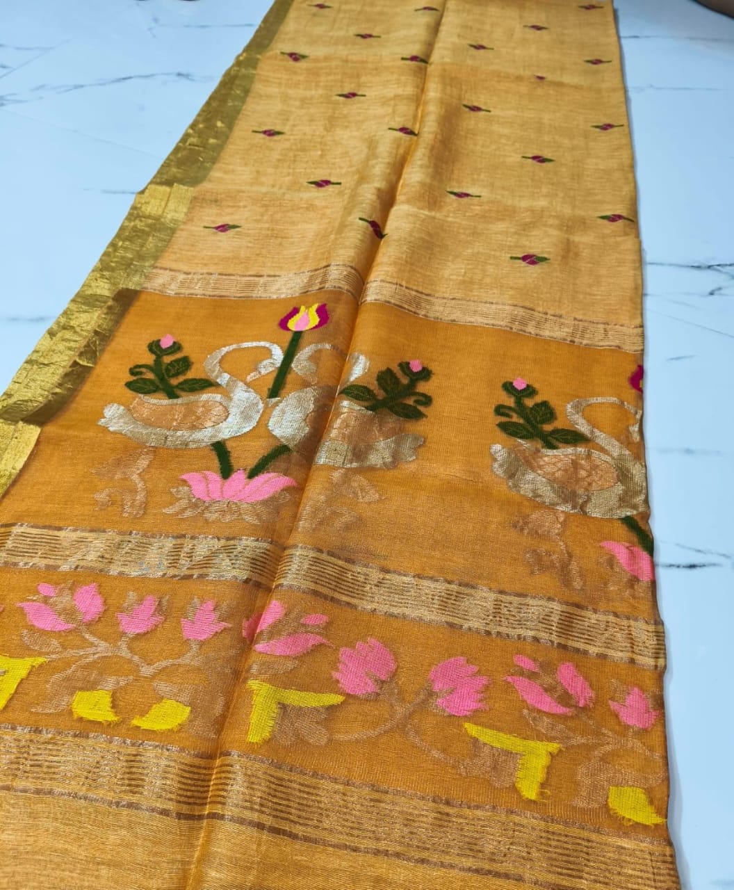 Batakh Silk Tissue Linen Saree by Rihyaaz – a luxurious handwoven saree blending silk tissue elegance with timeless Indian craftsmanship. Perfect for festive and occasion wear.