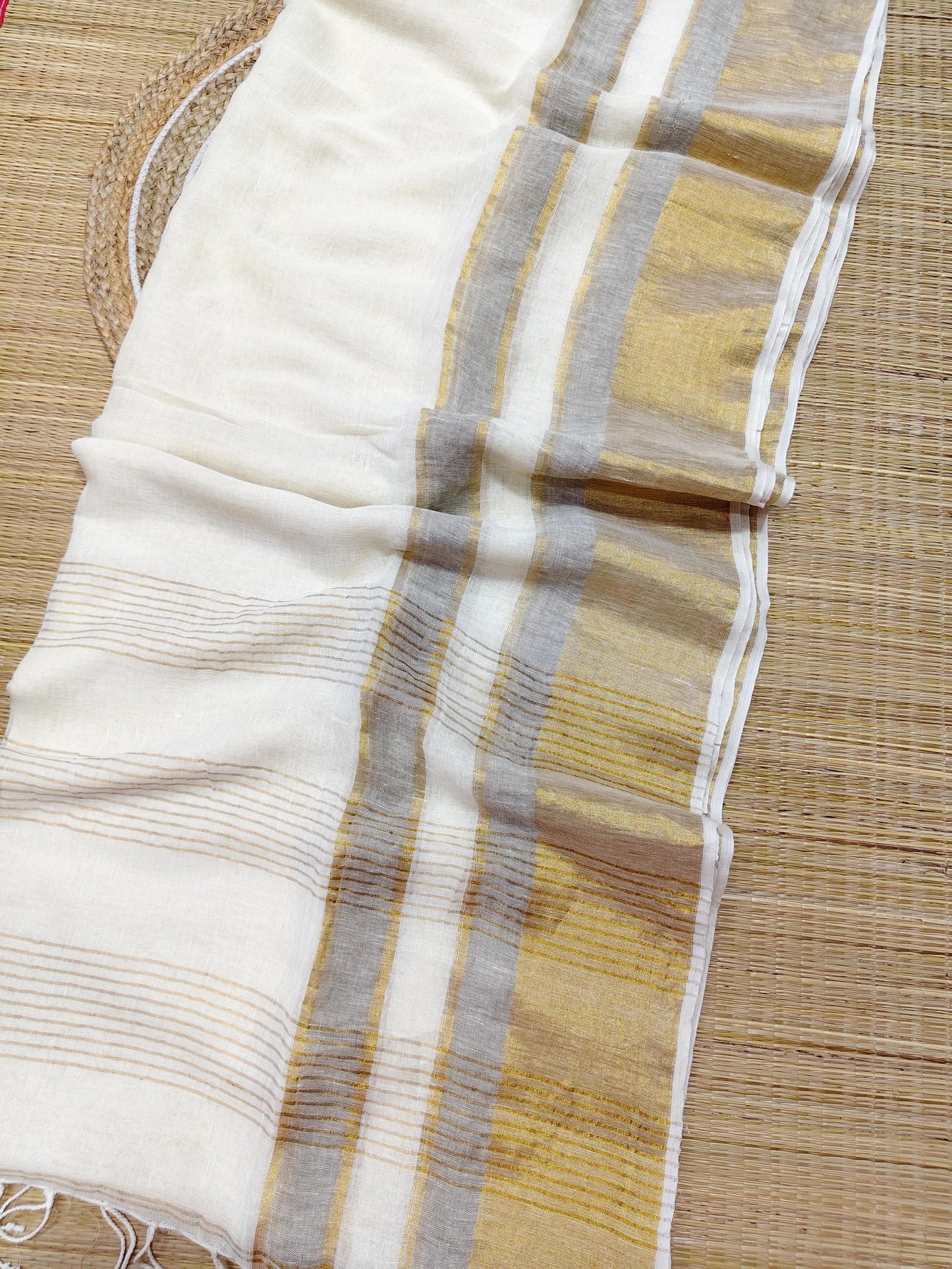 Revathi Pure Jayashree Linen Handwoven Saree with Dual Border & Zari Stripe Pallu | Rihyaaz