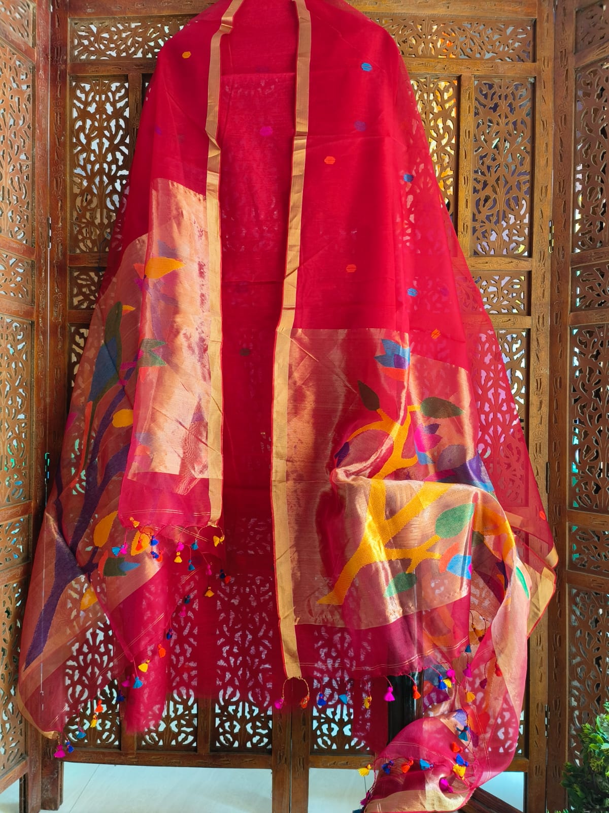 Muniya – The Resham Silk Tissue Paithani Palla Suits