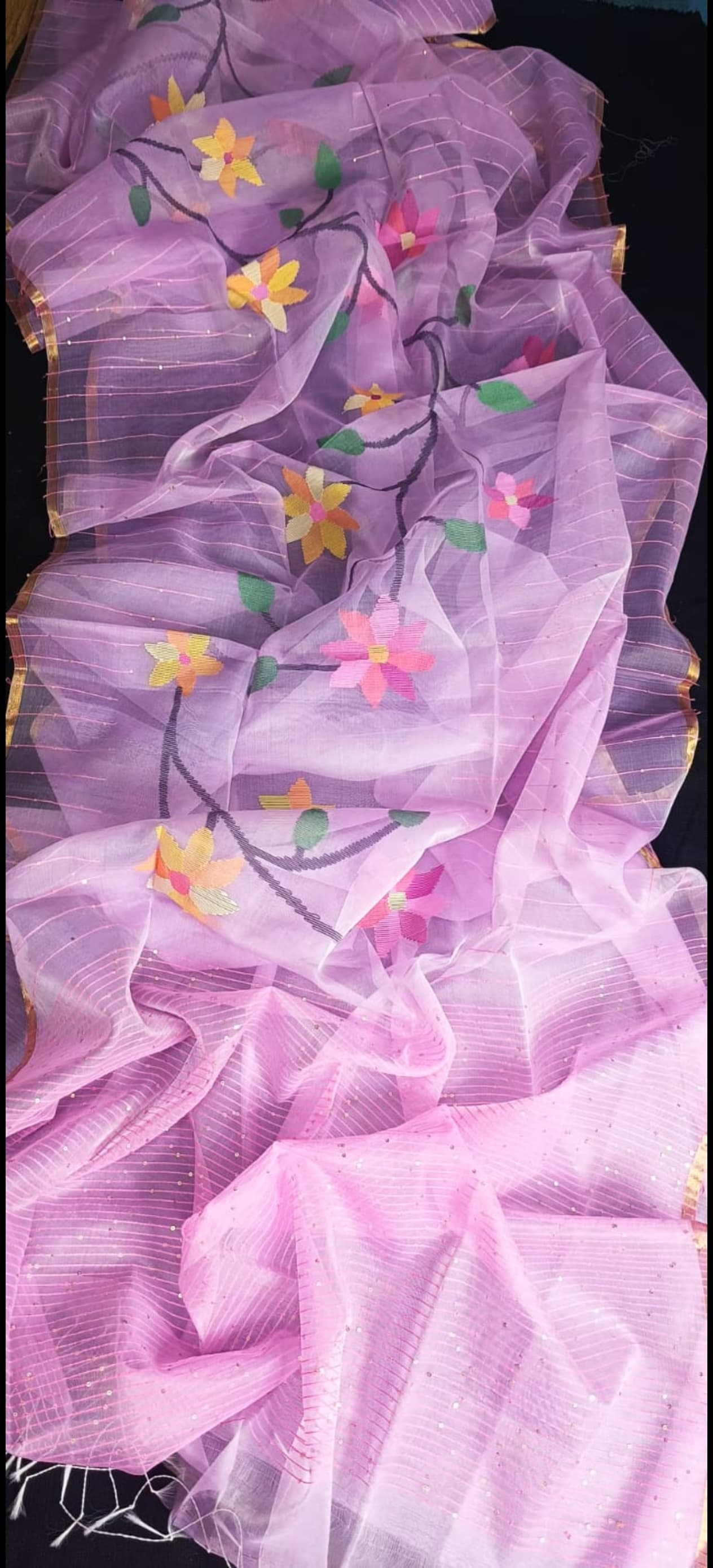 Ushashi – The Sequin Detailed Floral Weaved Saree