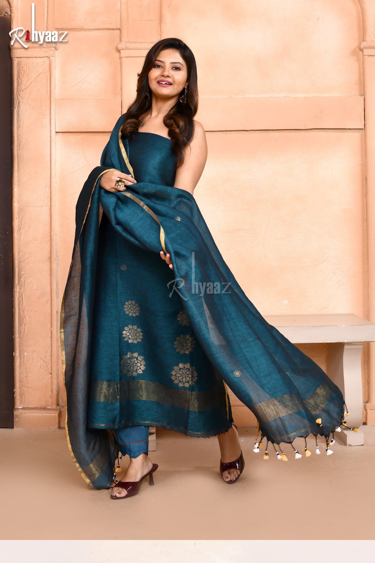 Mandala – Pure Silk Linen Zari Mandala Weaved Jamdani Suits