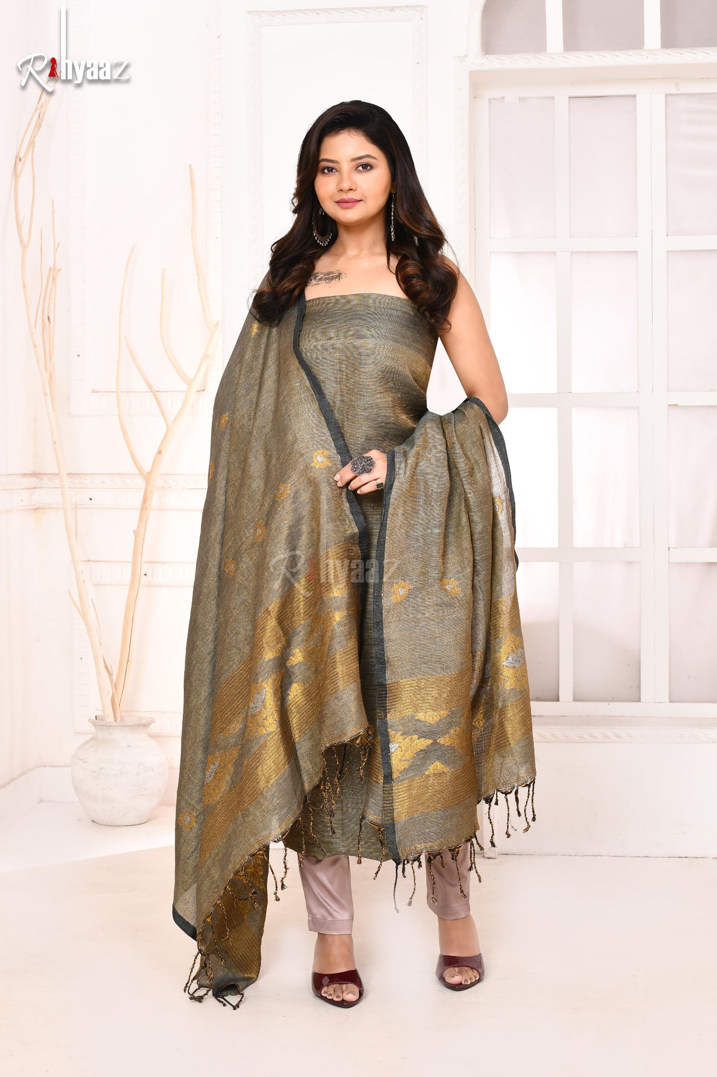 Jarwa – Tissue Linen Meenakari Benarasi Suits