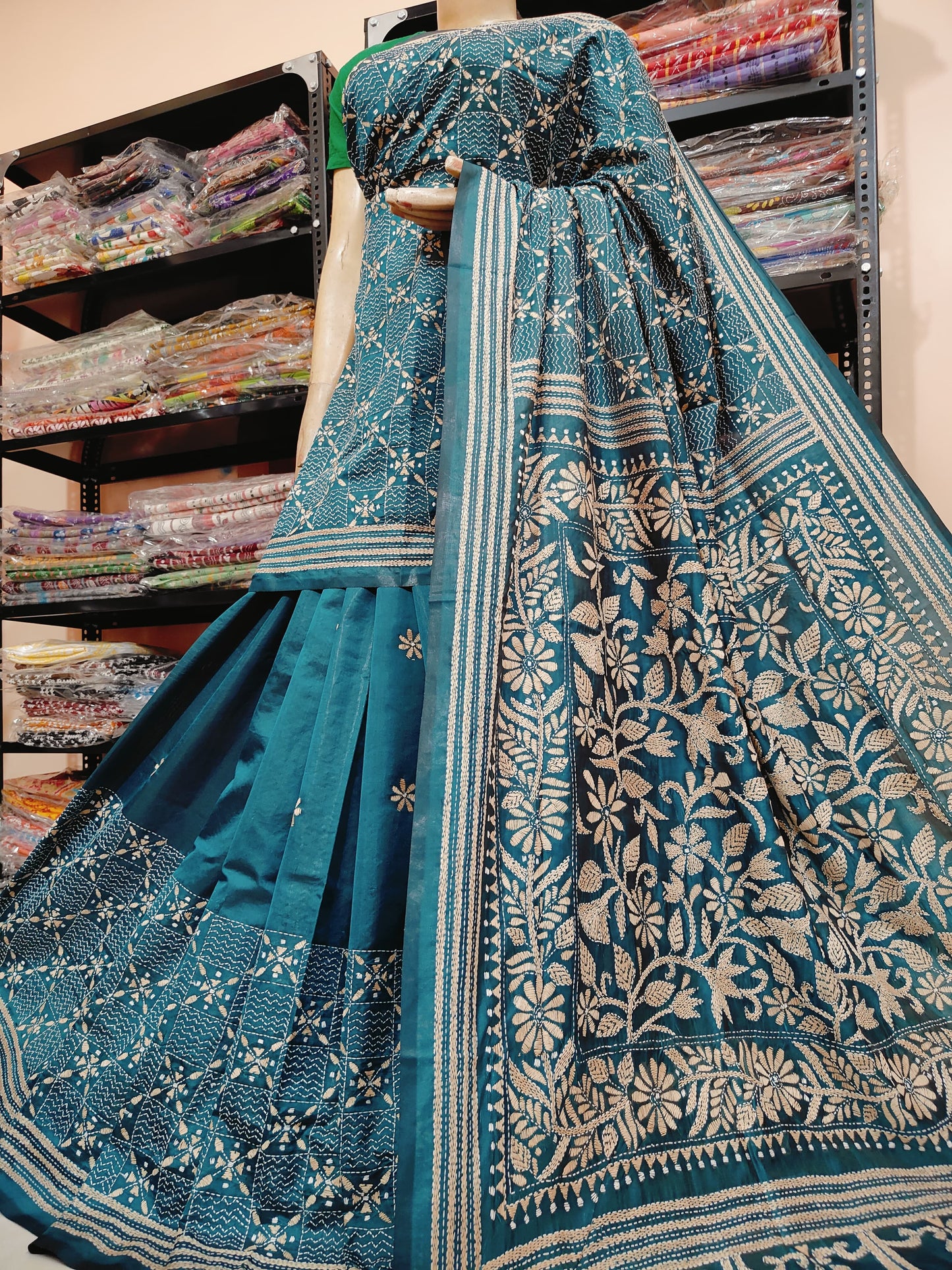 Traditional Shantiniketan Hand Kantha Stitch Saree in Blended Bangalore Silk | Rihyaaz