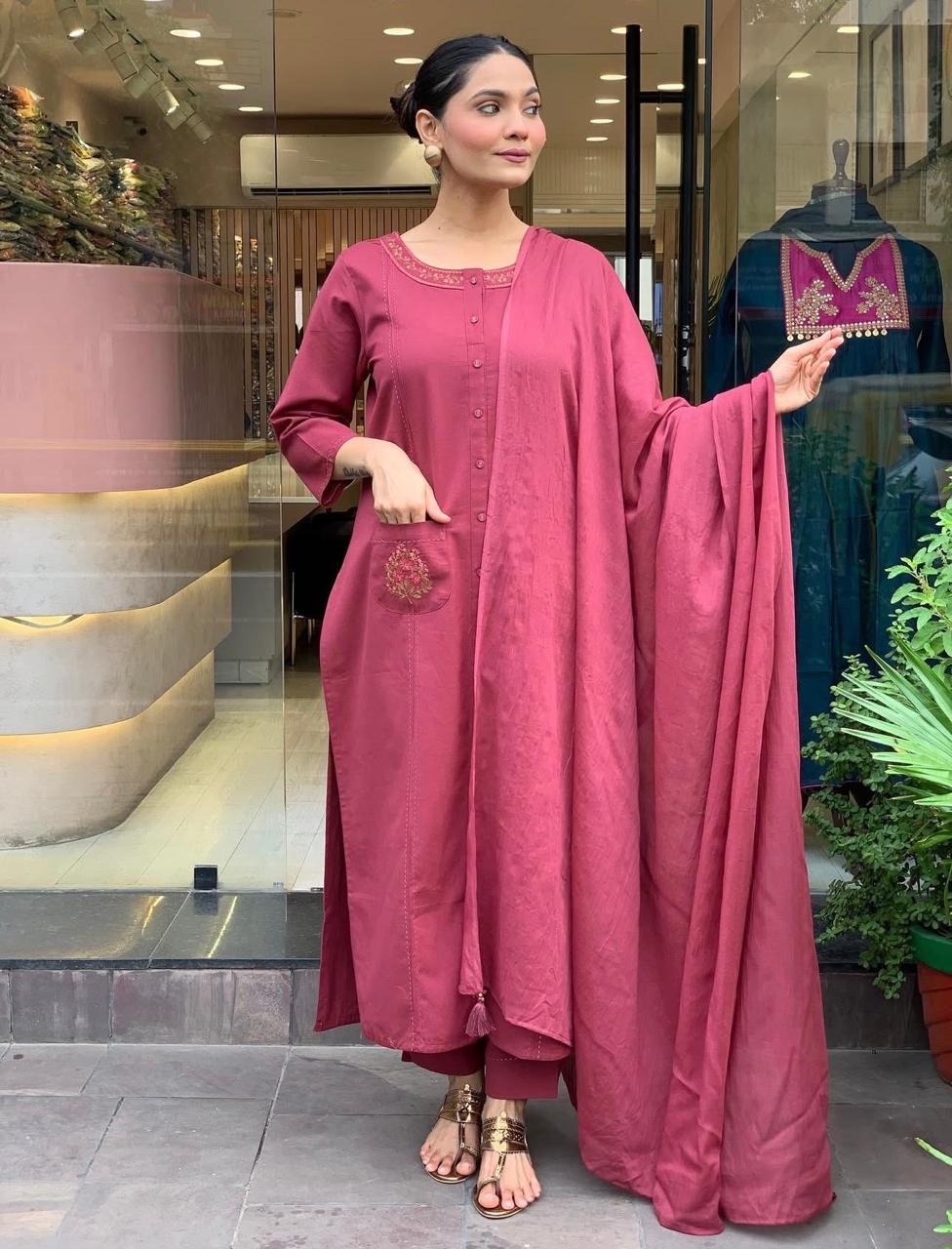 Kaavya – Elegant Flair Straight Kurta Set | Cotton Pant & Malmal Dupatta | Premium Embroidered Suit Set