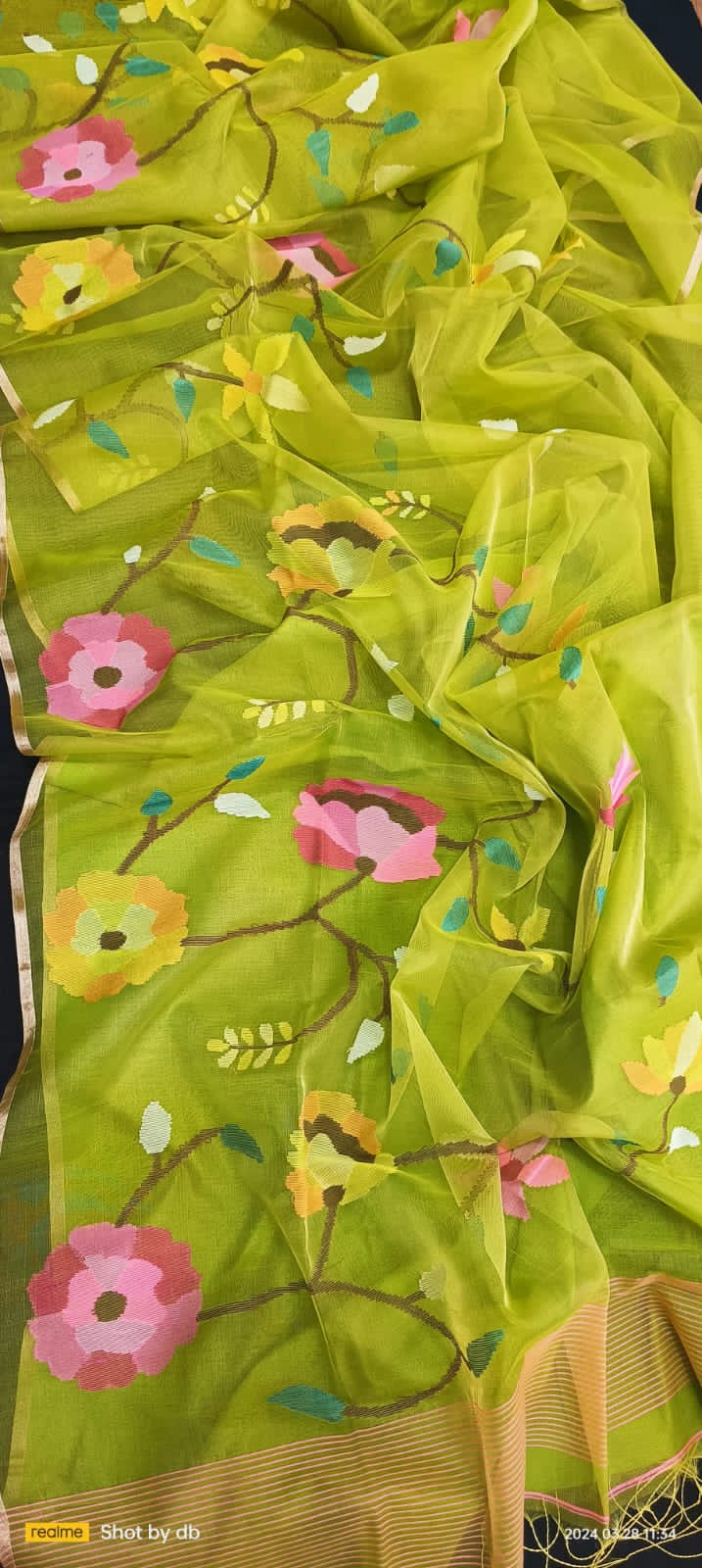 Mehak- Floral jaal weaved Jamdani saree