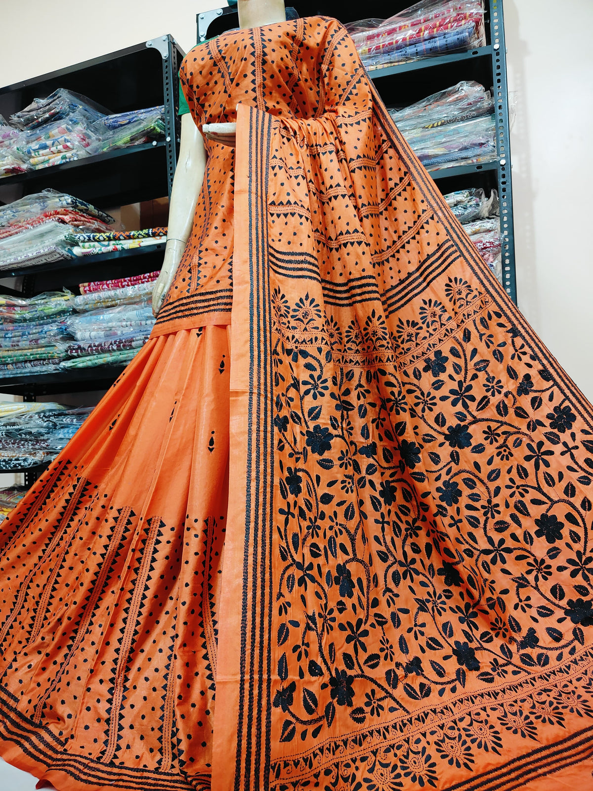 Traditional Shantiniketan Hand Kantha Stitch Saree in Blended Bangalore Silk | Rihyaaz