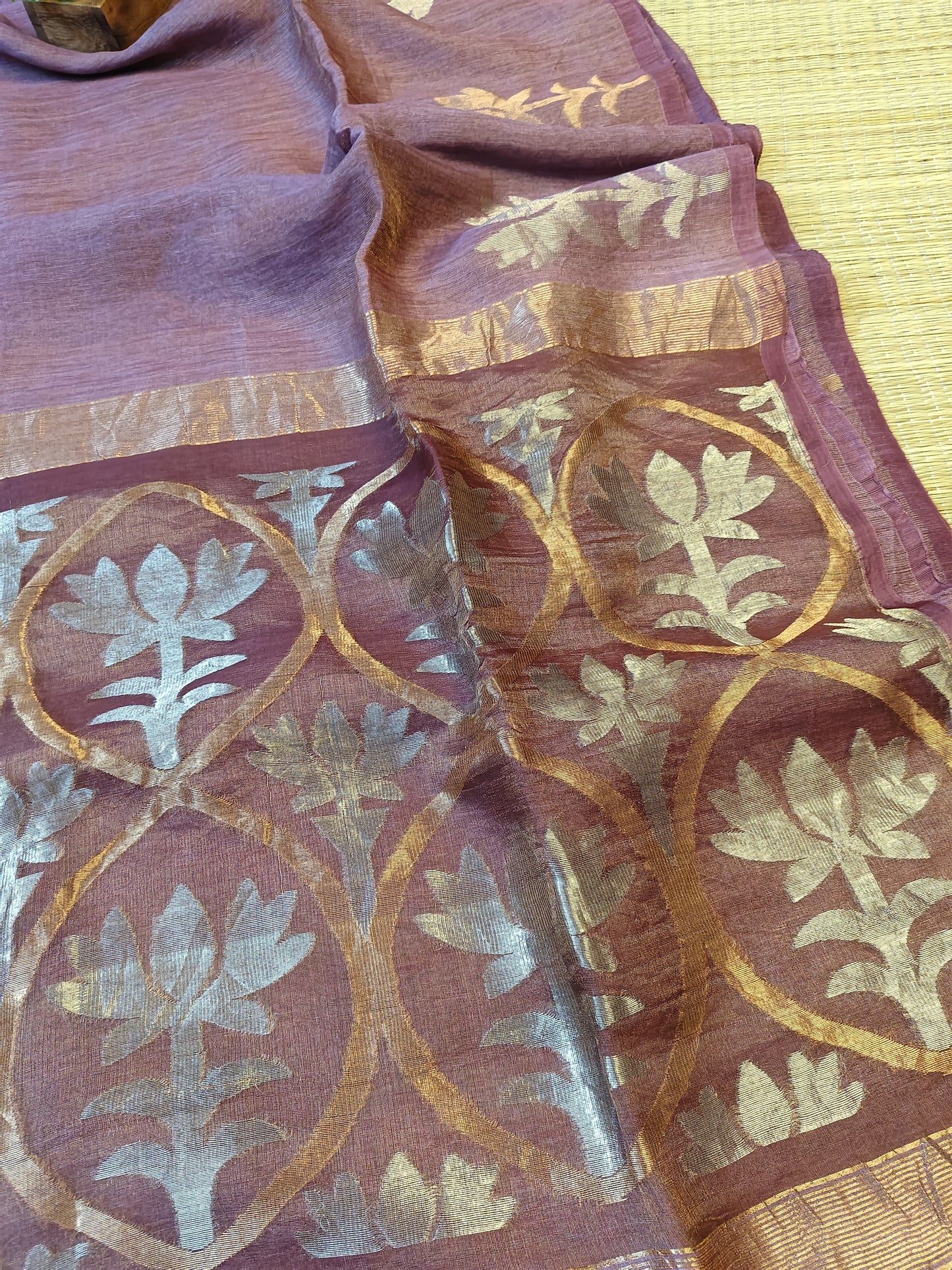 Padmini – Lotus Fusion Silk Linen Saree