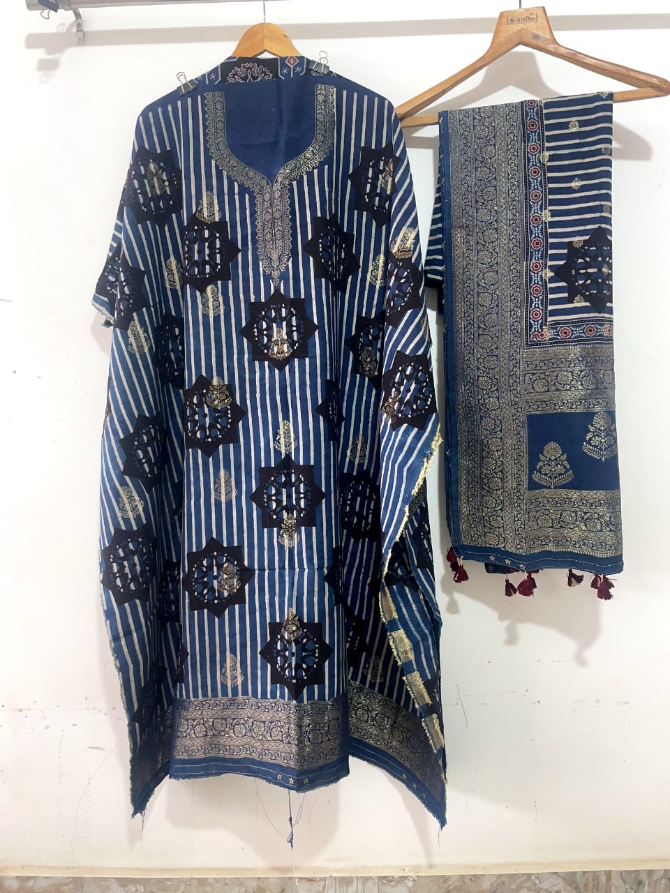 Naaz – Banarasi Pita Zari Handwoven Ajrakh Dola Silk 2-Piece Set