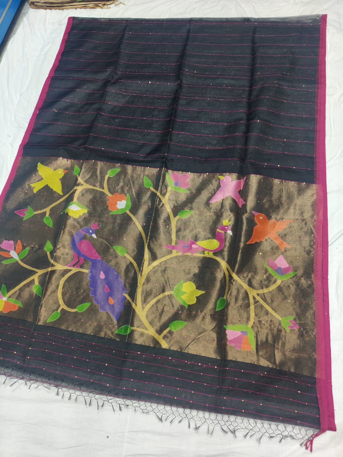 𝓞𝓭𝓱𝓪𝓷𝓲 – Muslin Silk Pathani Weave Saree with All-Over Sequin Elegance