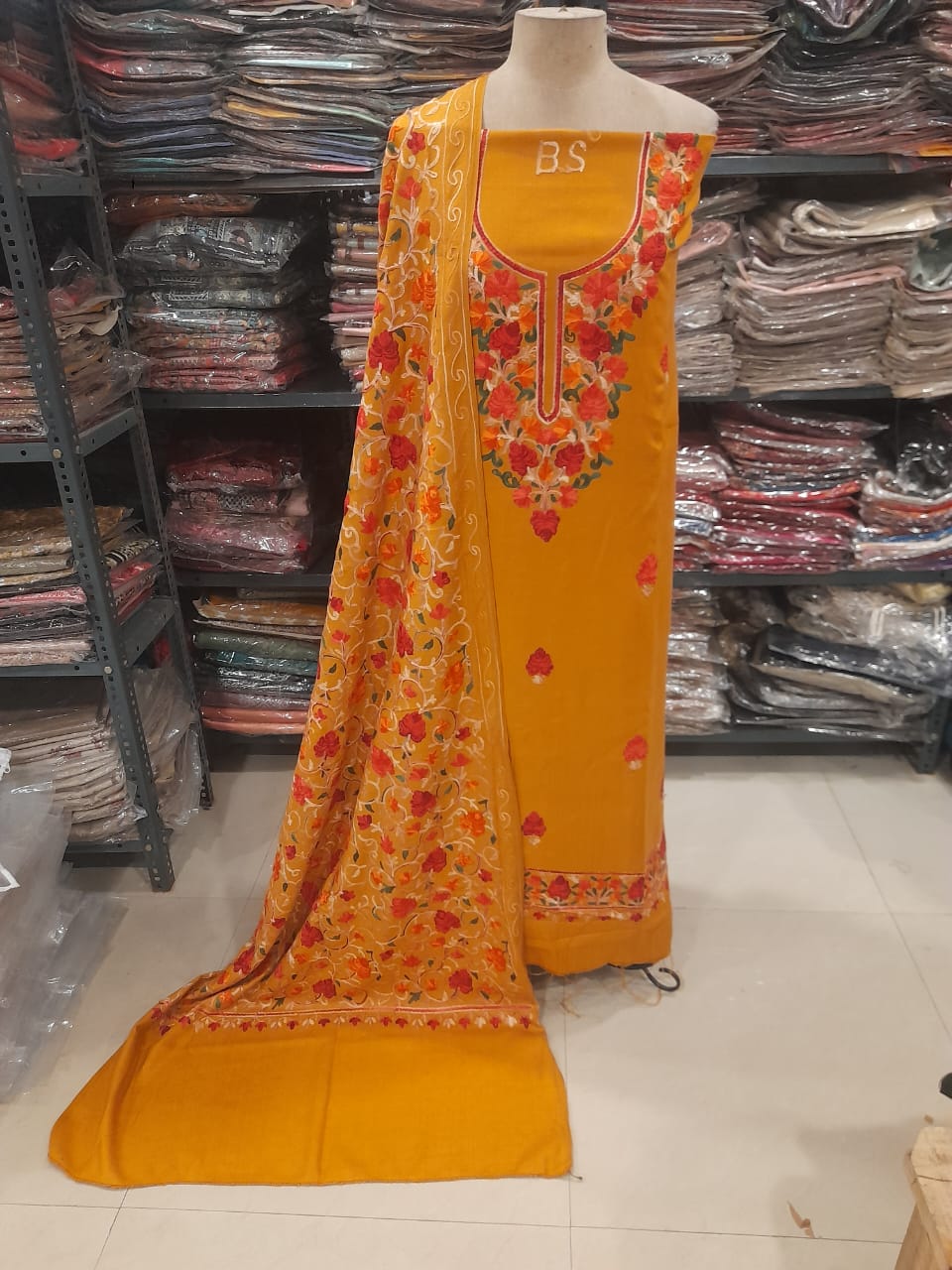 Gulzaria – Pashmina Winterqueen Premium Kashmiri Suit Set