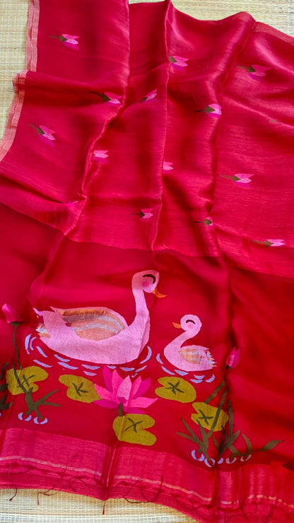 Morali Strawberry pure silk Jayshree linen saree with sleek zari border, handwoven Jamdani resham palla and delicate lotus motifs all over the body, with running blouse piece by Rihyaaz Fashions.