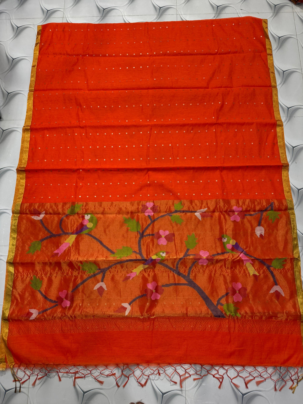 Tehni orange sequin weaved Muslin Paithani saree by Rihyaaz, elegant traditional festive saree with intricate Paithani weaving and allover weaved sequin detailing.