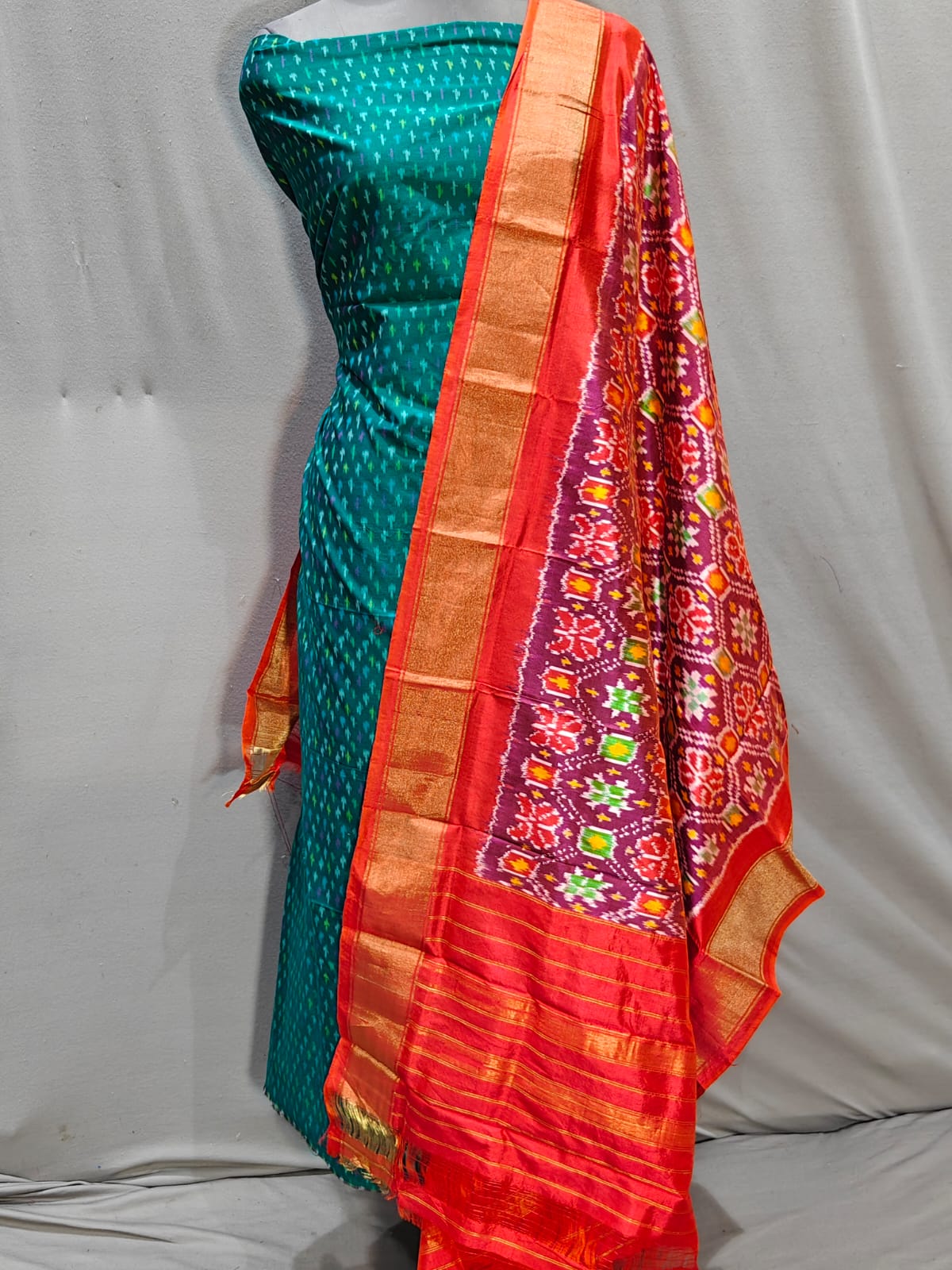 ✨ Gorgeous Pure Silk Patola Dupatta with Single Ikat Top ✨