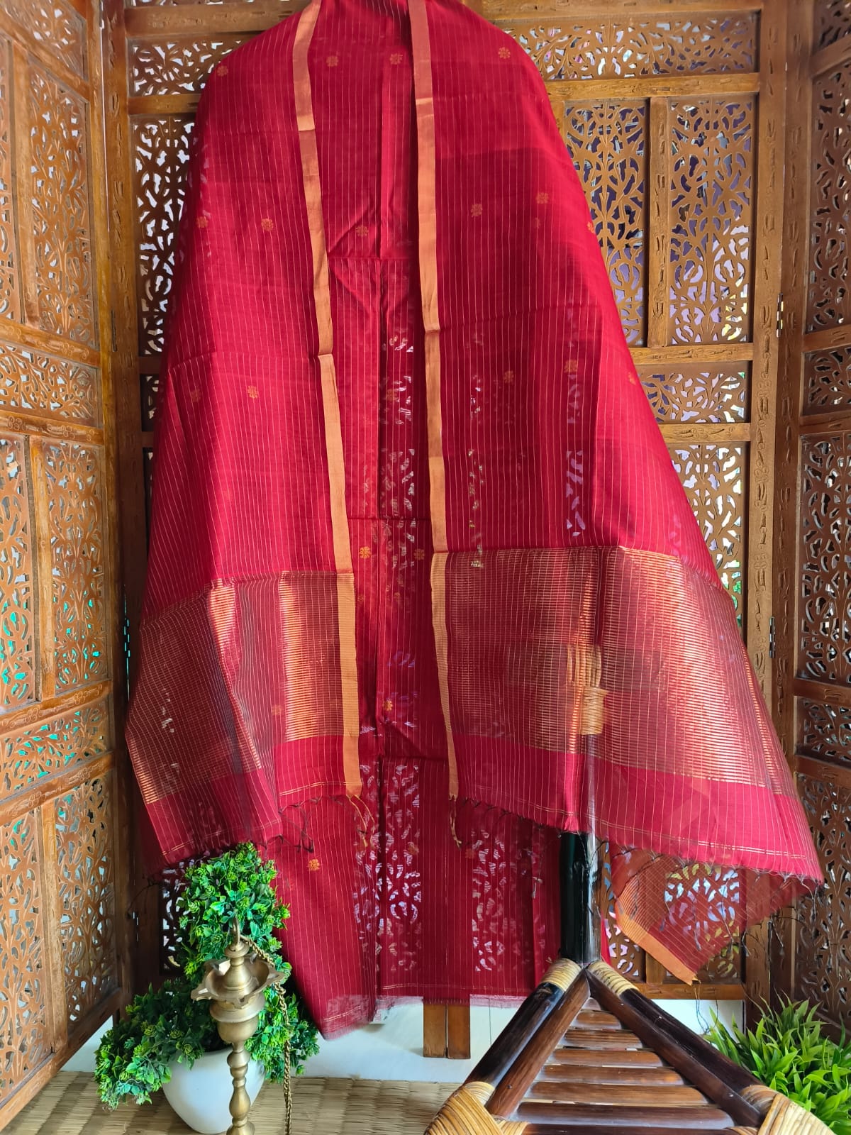 Kuheli - Pure Maheshwari Silk Suit Set | Micro Zari Checks | Floral Motif Detailing