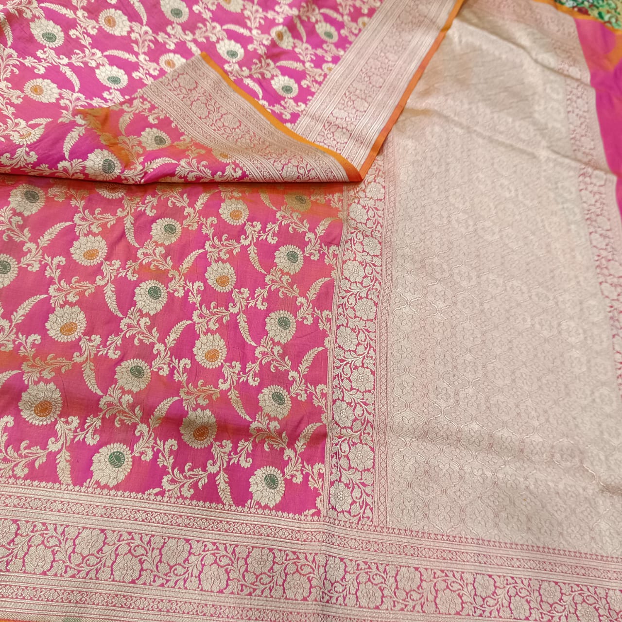 Pure Kattan Minakari Design Saree – Elegance Handcrafted in Tradition