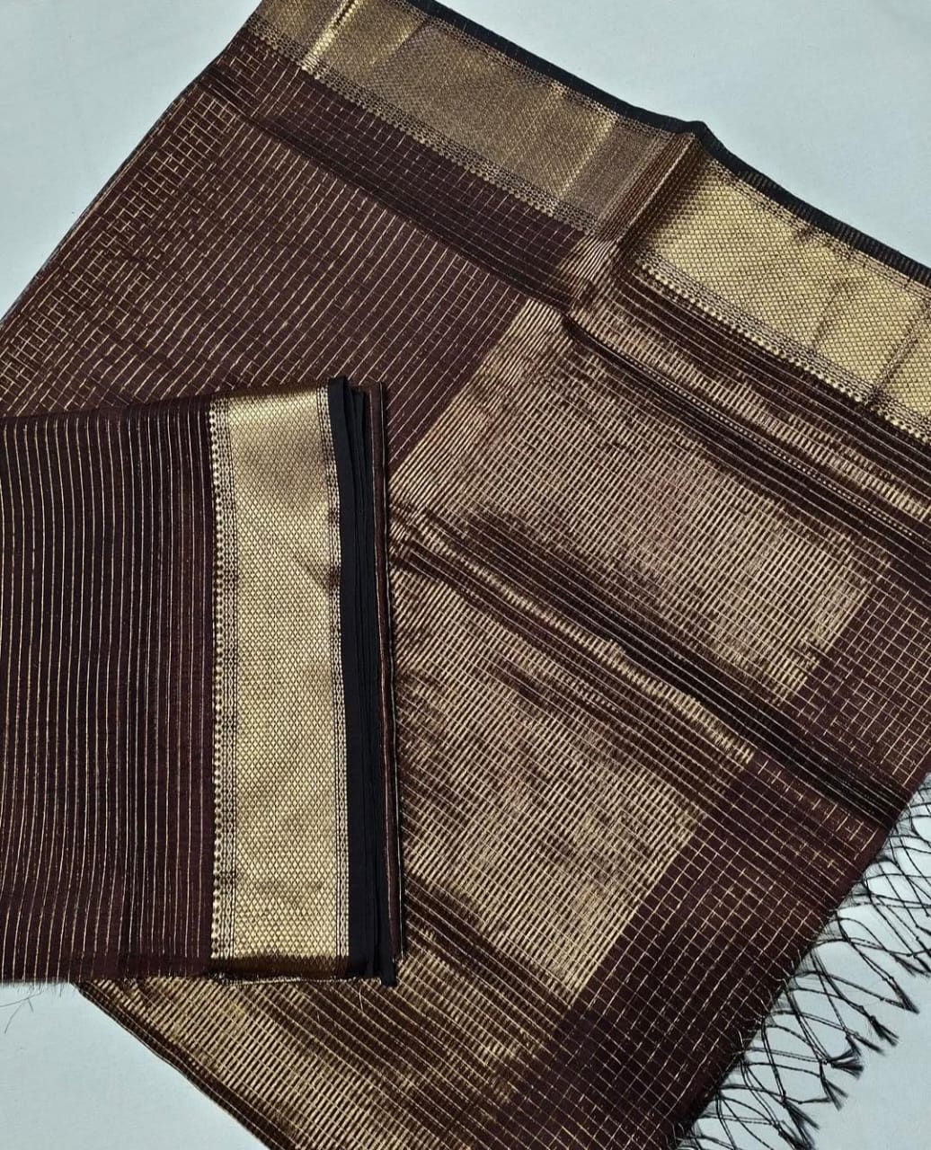 Maheshwari Handloom 2-Piece Suit – Golden Jari Elegance