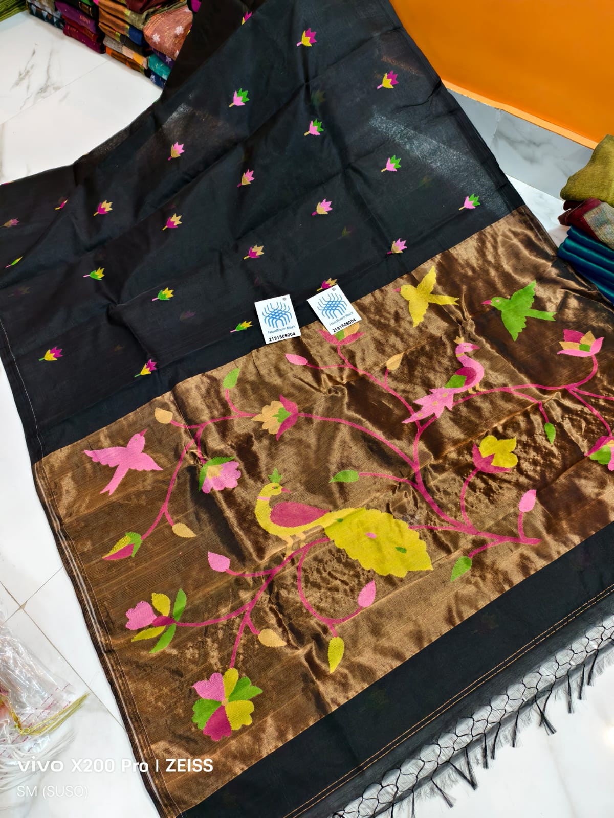 Sakhi zari lotus weaved muslin saree with paithani anchal