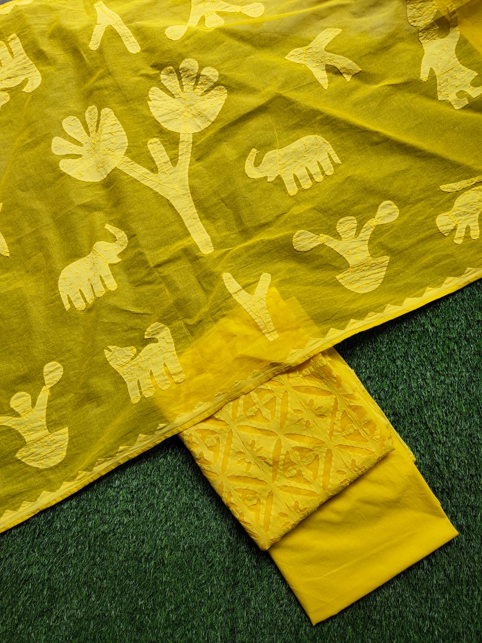 Sindhu the heritage old figure motif Rilli dupatta cotton suits