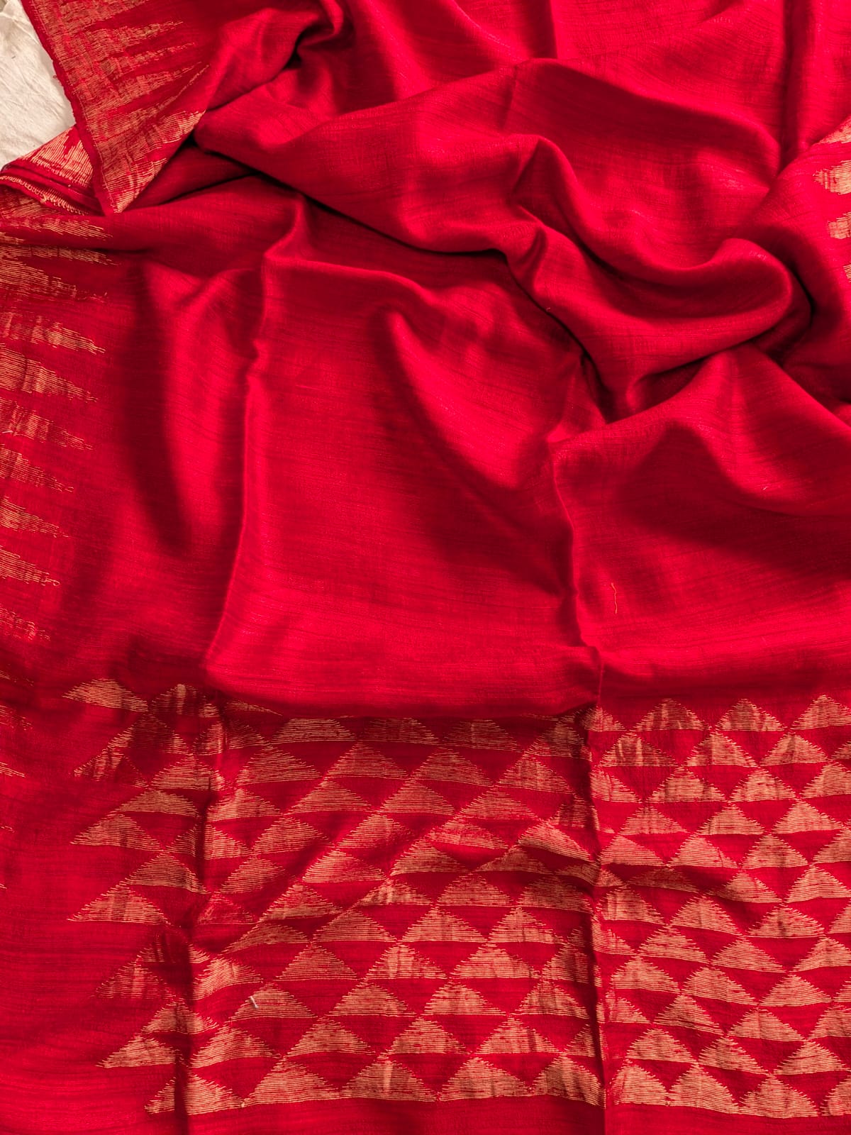 Durga Red premium-quality Pure Matka Jamdani saree with traditional woven designs and running Matka blouse piece by Rihyaaz Fashions.