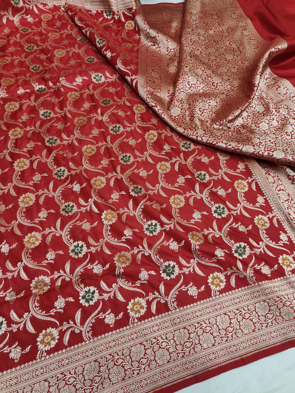 Pure Kattan Minakari Design Saree – Elegance Handcrafted in Tradition