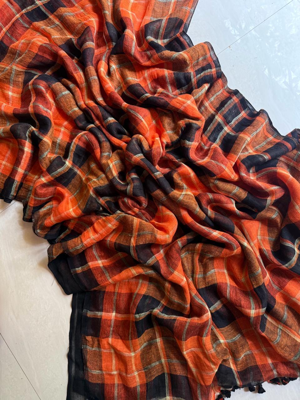 Luxe Orange pure 100 count Jayasree linen check saree with running blouse piece by Rihyaaz