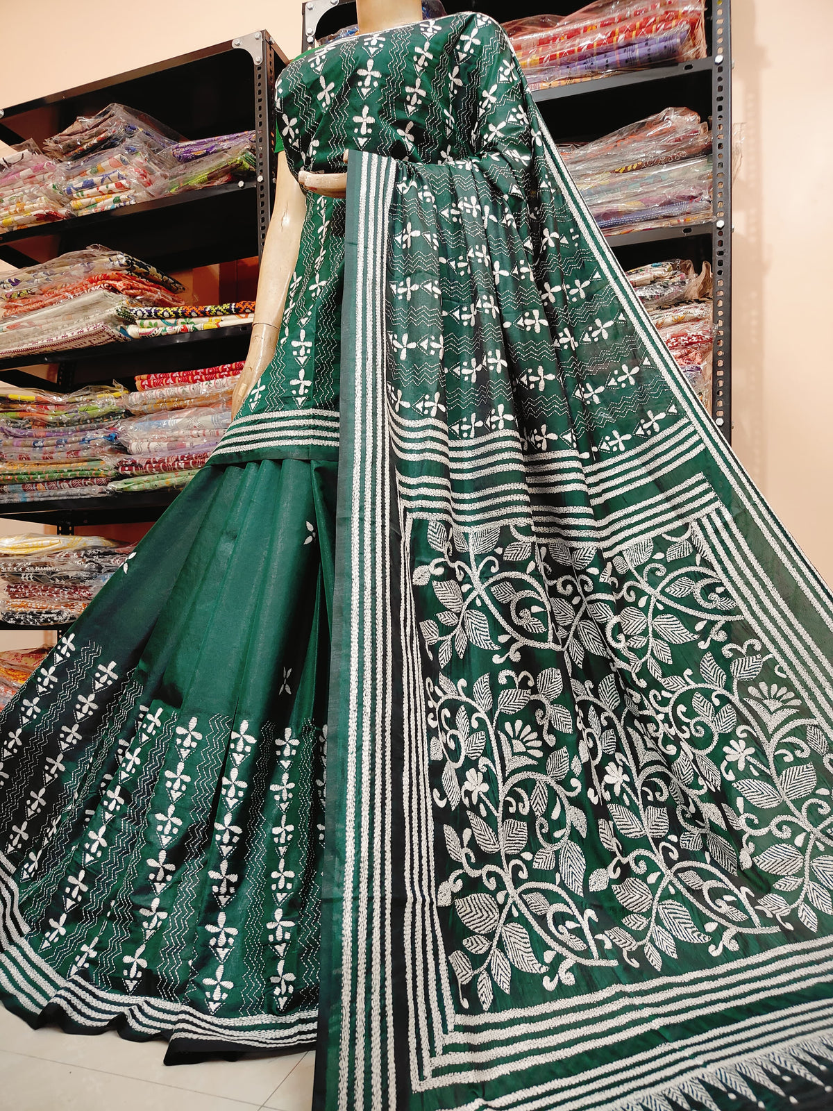 Traditional Shantiniketan Hand Kantha Stitch Saree in Blended Bangalore Silk | Rihyaaz
