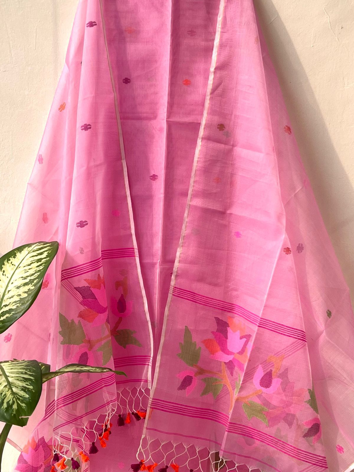 𝕸𝖔𝖎𝖗𝖆𝖓𝖌 | Muslin Manipuri Weaved Dupatta with Polka Dot Tops