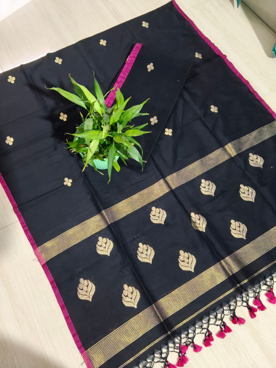 Bindi - Mul Silk Kaduwa ✨