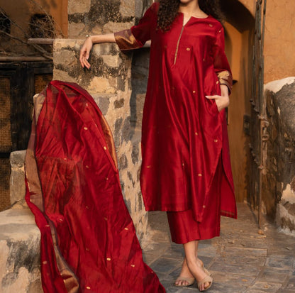 Mallika – Pure Maheshwari Handloom Silk-by-Cotton 2-Piece Suit Set