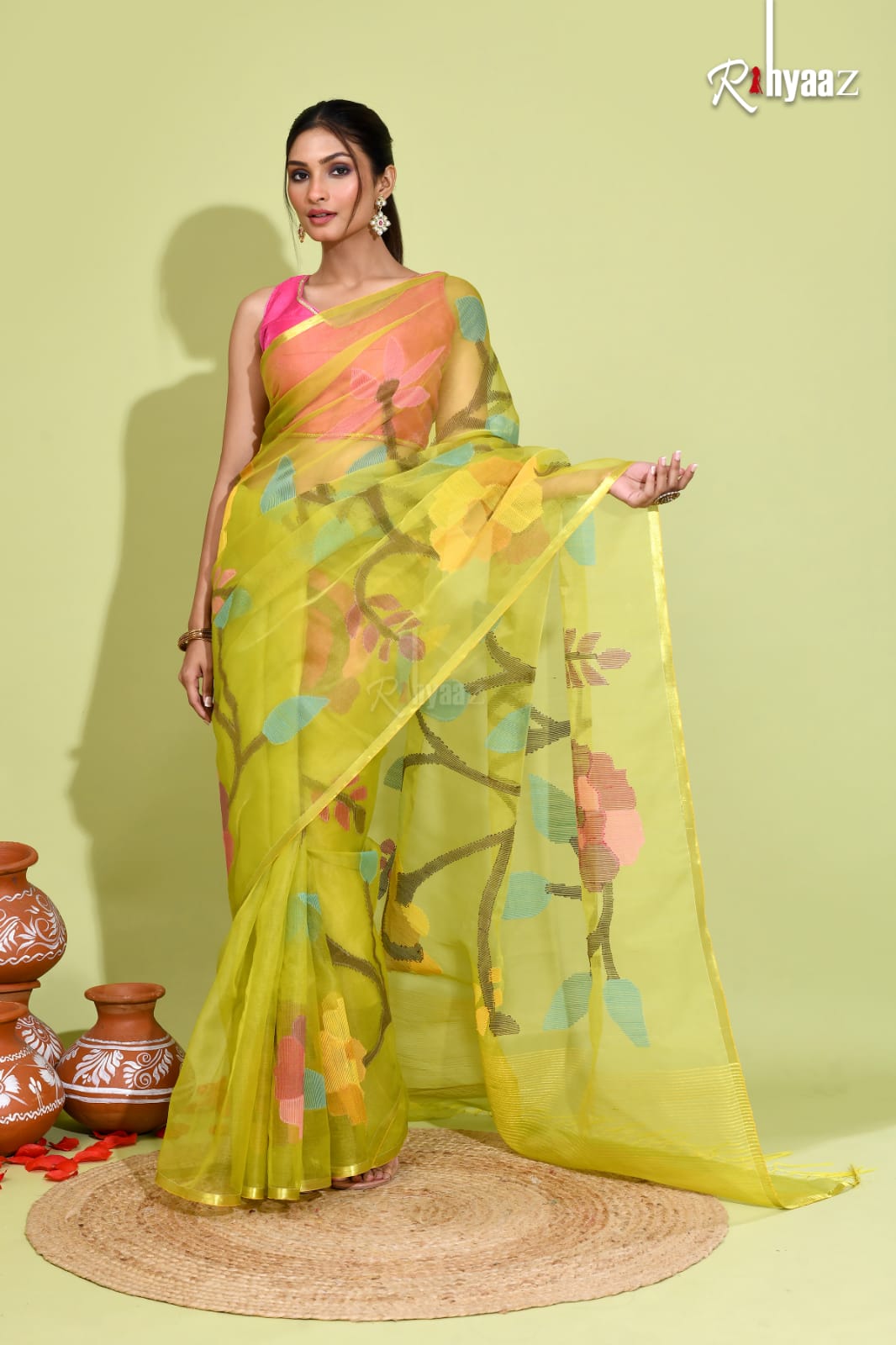 Mehak- Floral jaal weaved Jamdani saree