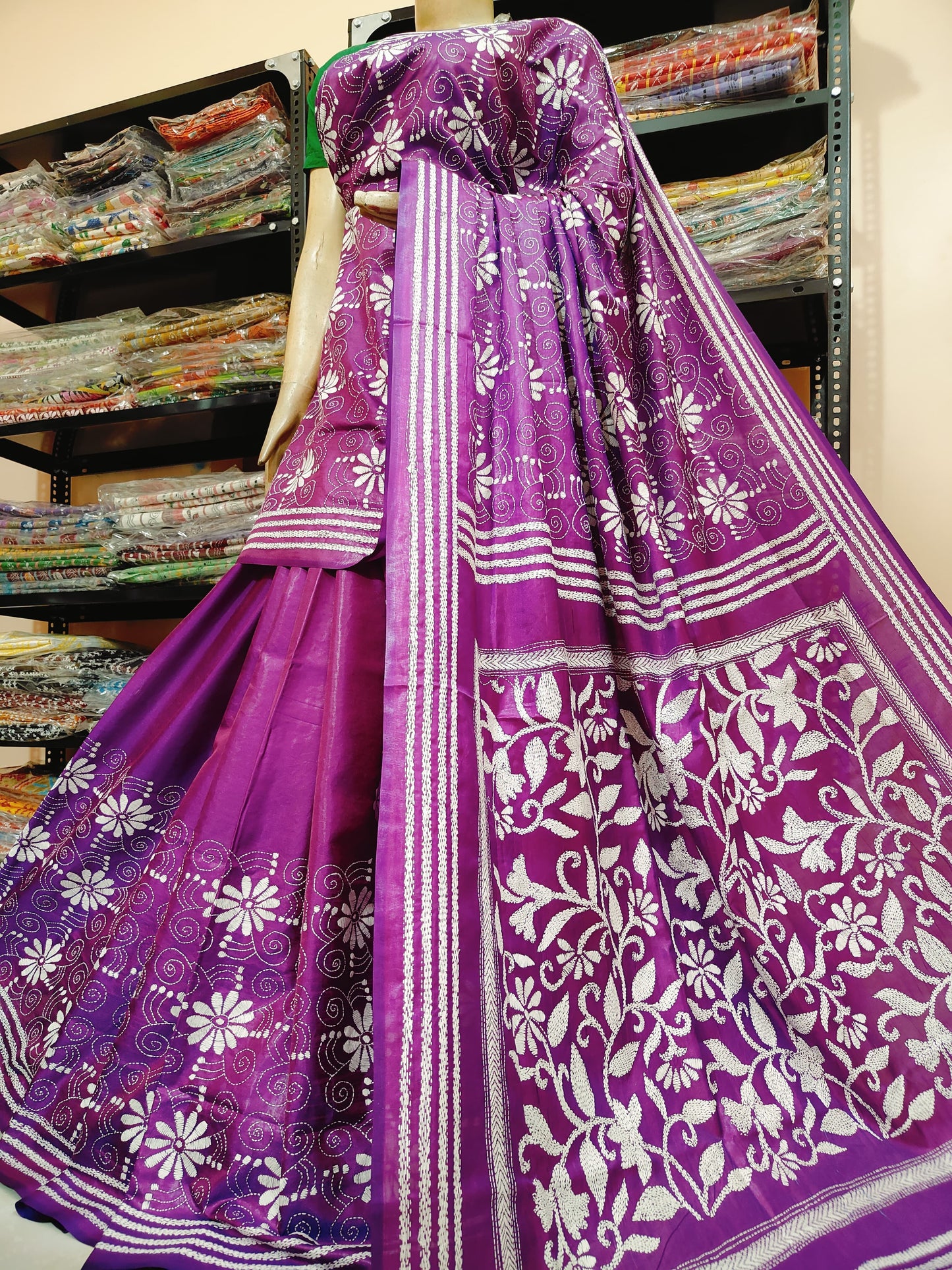 Traditional Shantiniketan Hand Kantha Stitch Saree in Blended Bangalore Silk | Rihyaaz