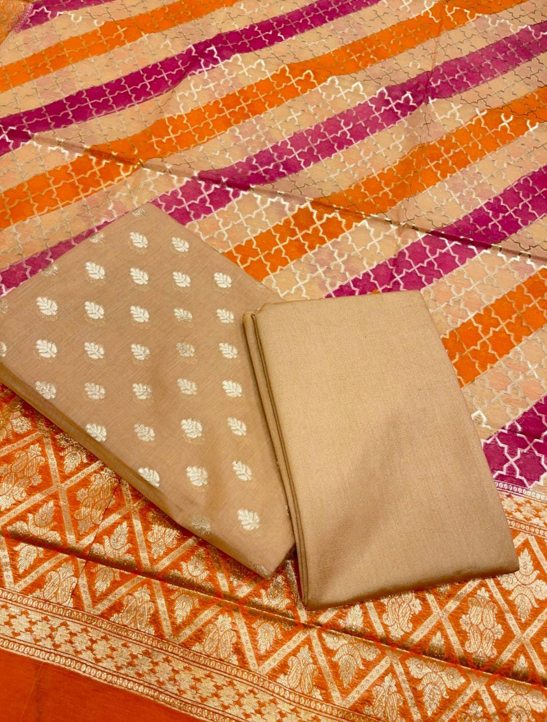 Nazifa – The Rangkaut Dupatta Chinon Benarasi Suit