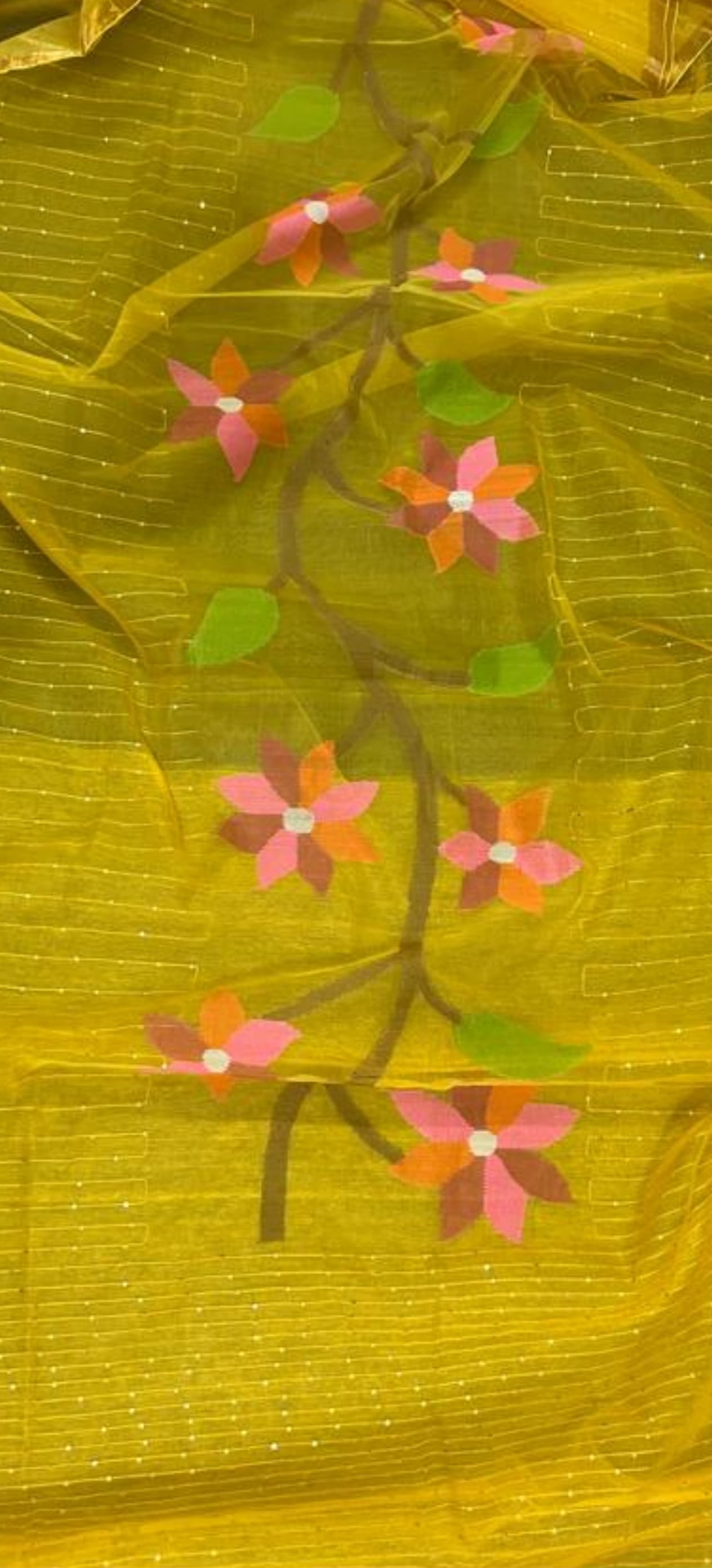 Ushashi – The Sequin Detailed Floral Weaved Saree