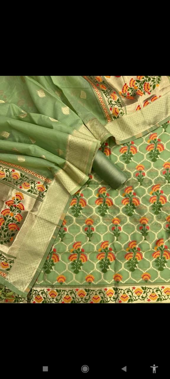 𝓖𝓾𝓵𝓲𝓼𝓽𝓪𝓷- Zari Jacquard Floral Weaved Benarasi Meenakari 3-Piece Suit