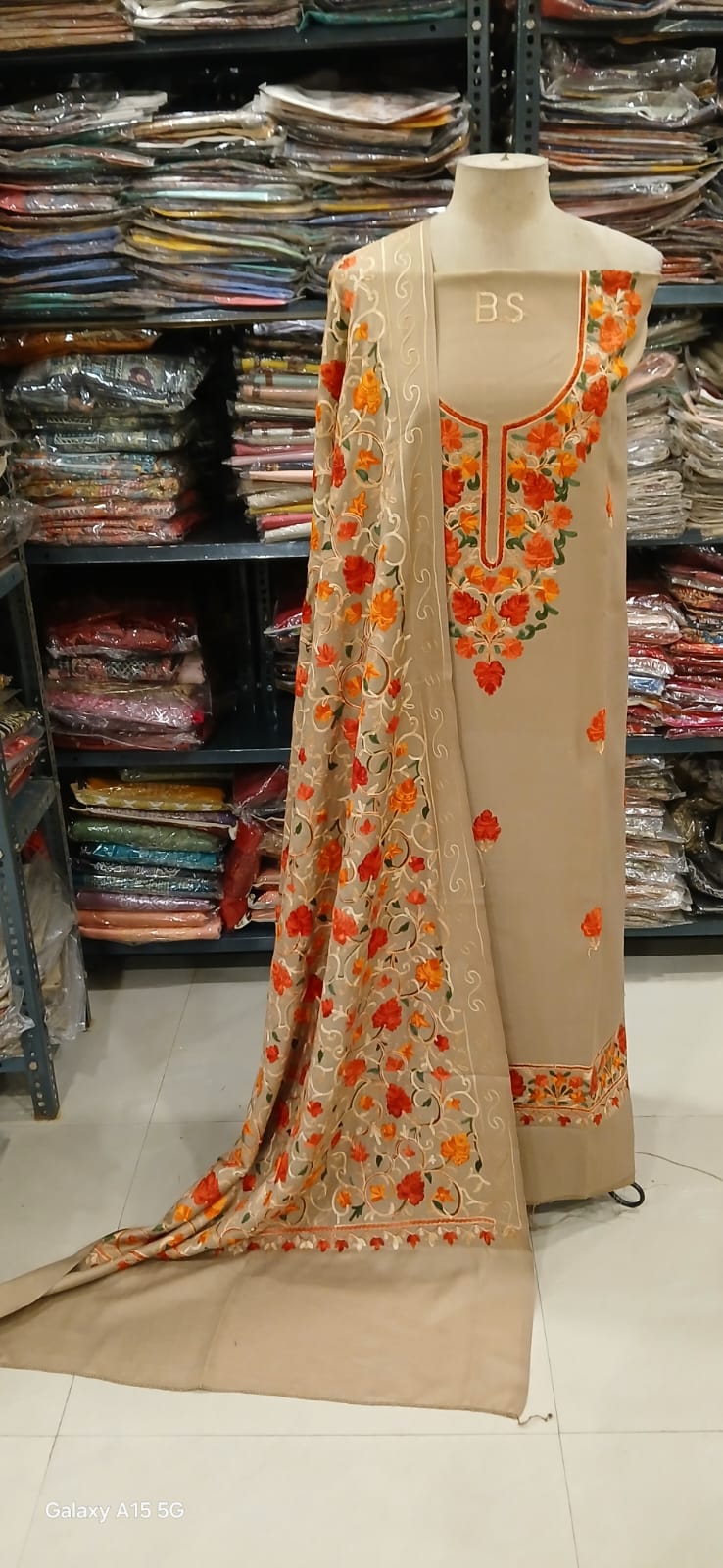 Gulzaria – Pashmina Winterqueen Premium Kashmiri Suit Set