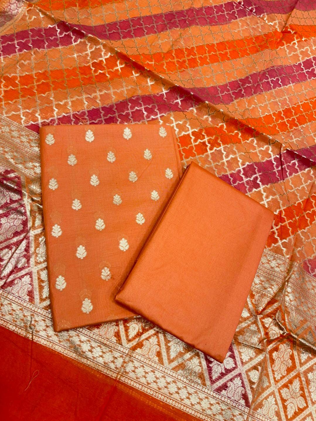 Nazifa – The Rangkaut Dupatta Chinon Benarasi Suit