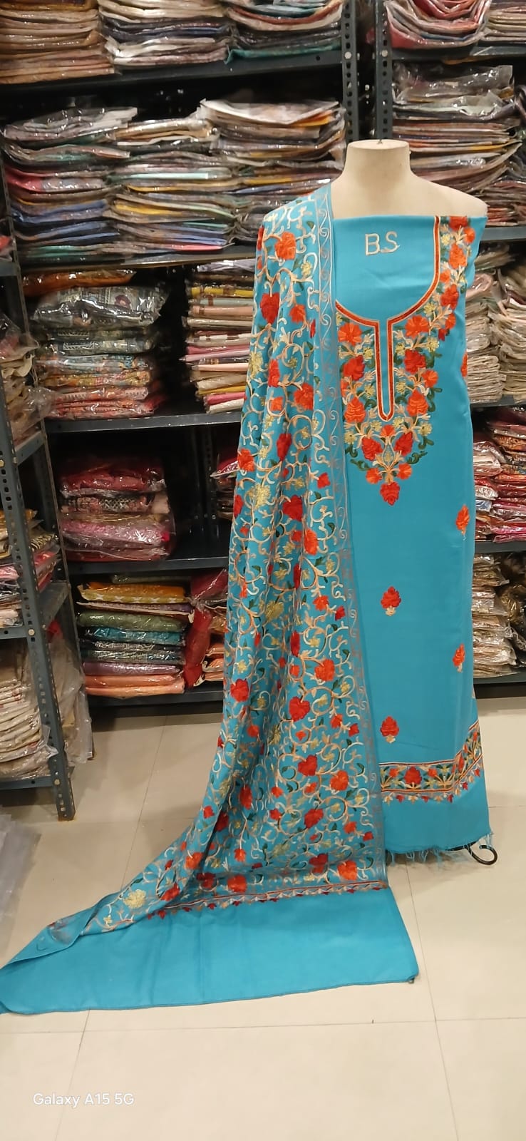 Gulzaria – Pashmina Winterqueen Premium Kashmiri Suit Set