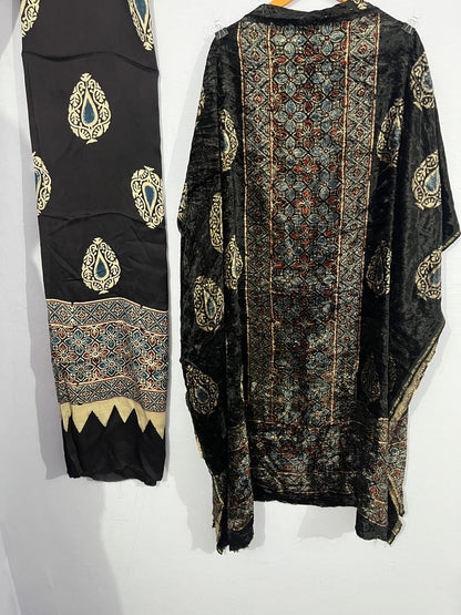 Nayab – Silk Velvet Ajrakh Suit with Modal Silk Dupatta (2.5 mtr)