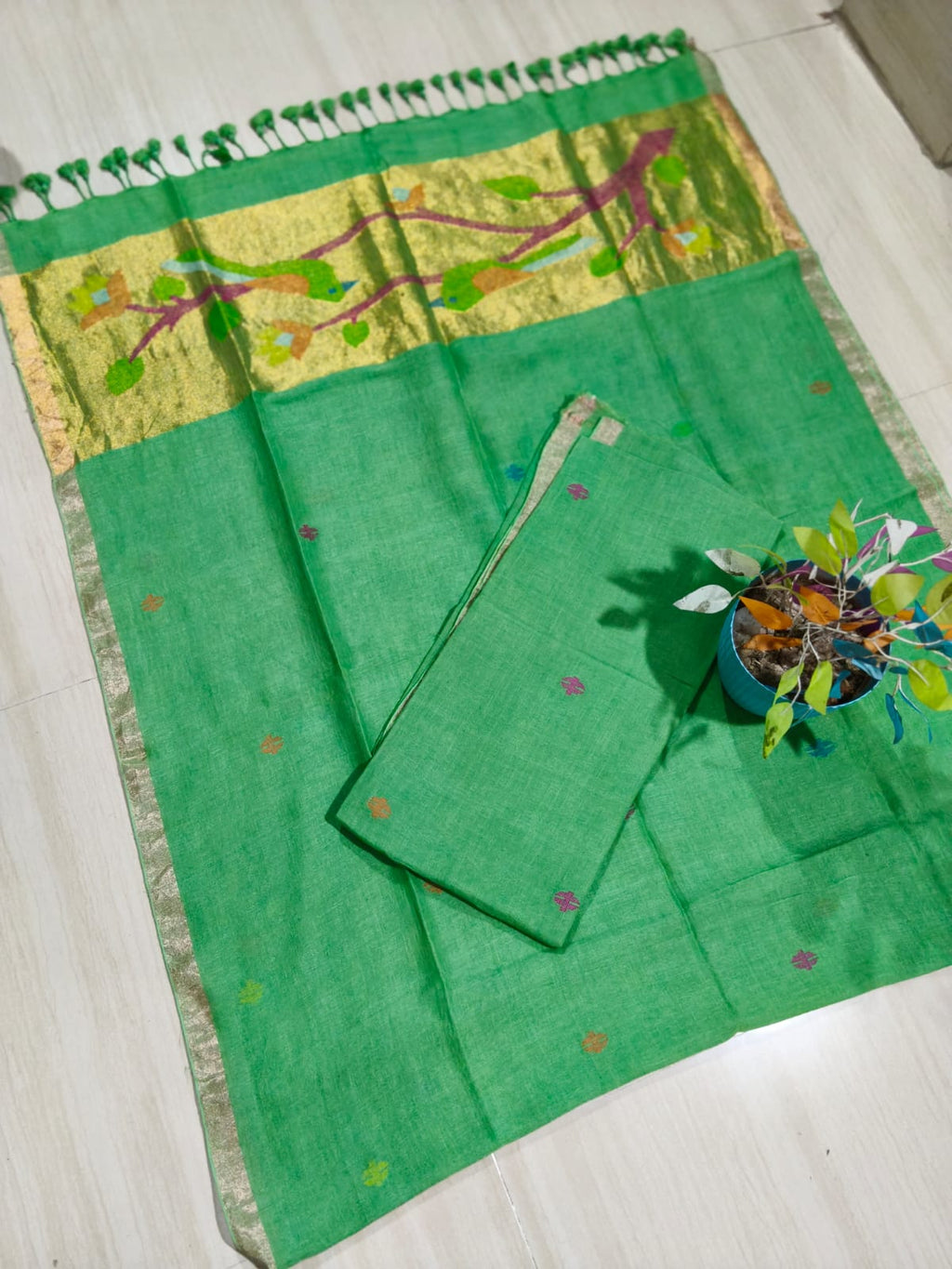 Moh green pure Jayshree by Jayshree Paithani palla linen suit by Rihyaaz Fashions, premium handwoven Indian ethnic wear
