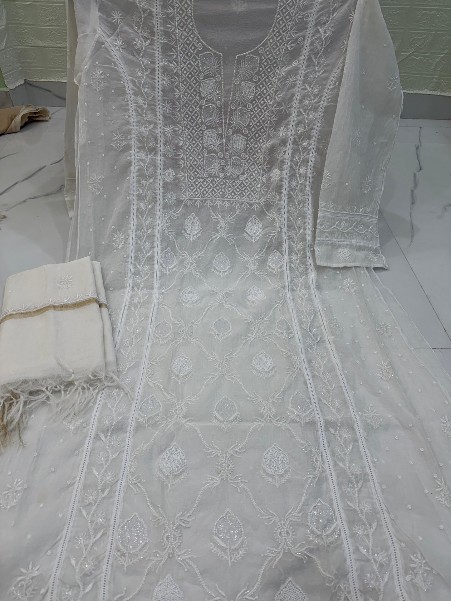 Fabric Mul Mul Chanderi Suit – Semi-Stitched
