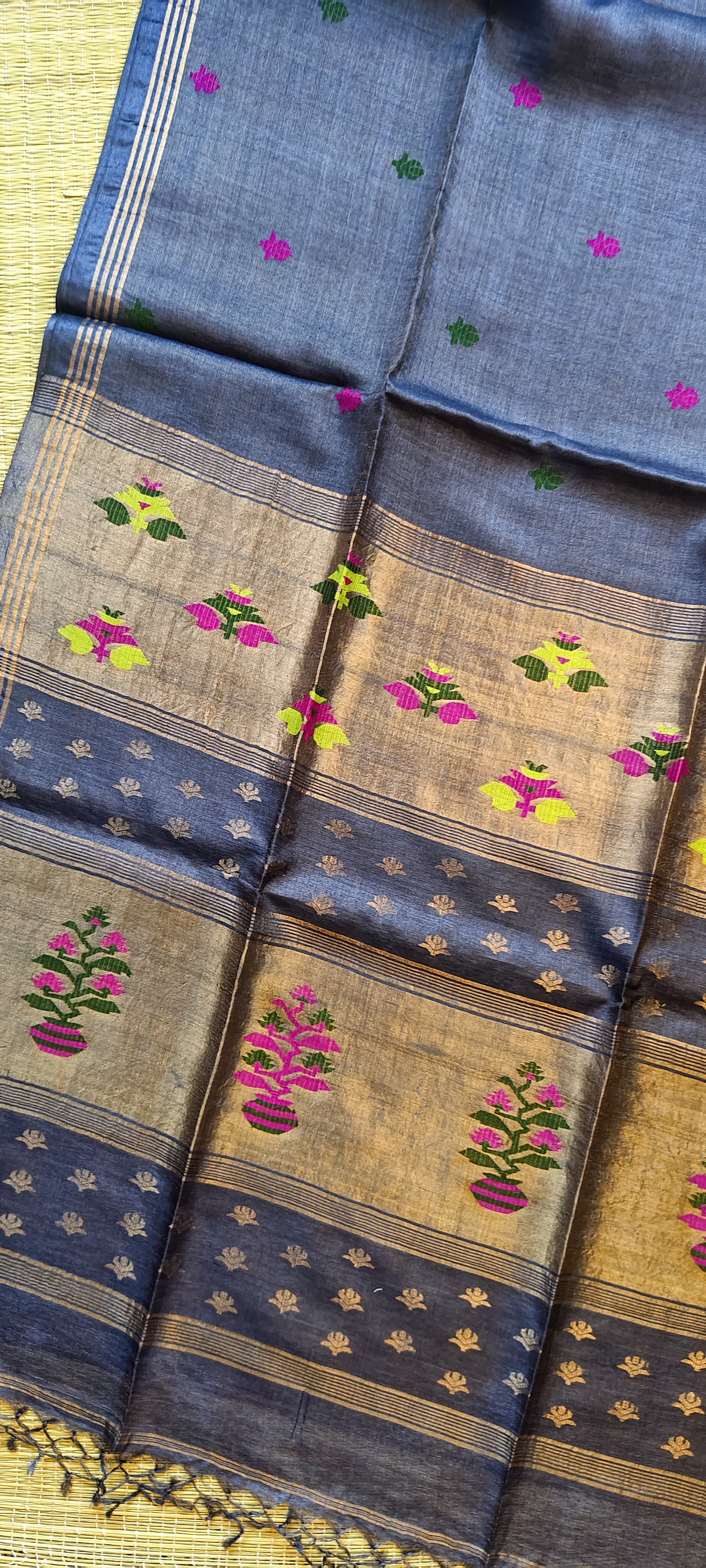 Ritwik premium Slate tissue tussar saree with Paithani-inspired pallu and all-over Jamdani woven butta, featuring a running blouse piece from Rihyaaz’s exclusive festive collection.