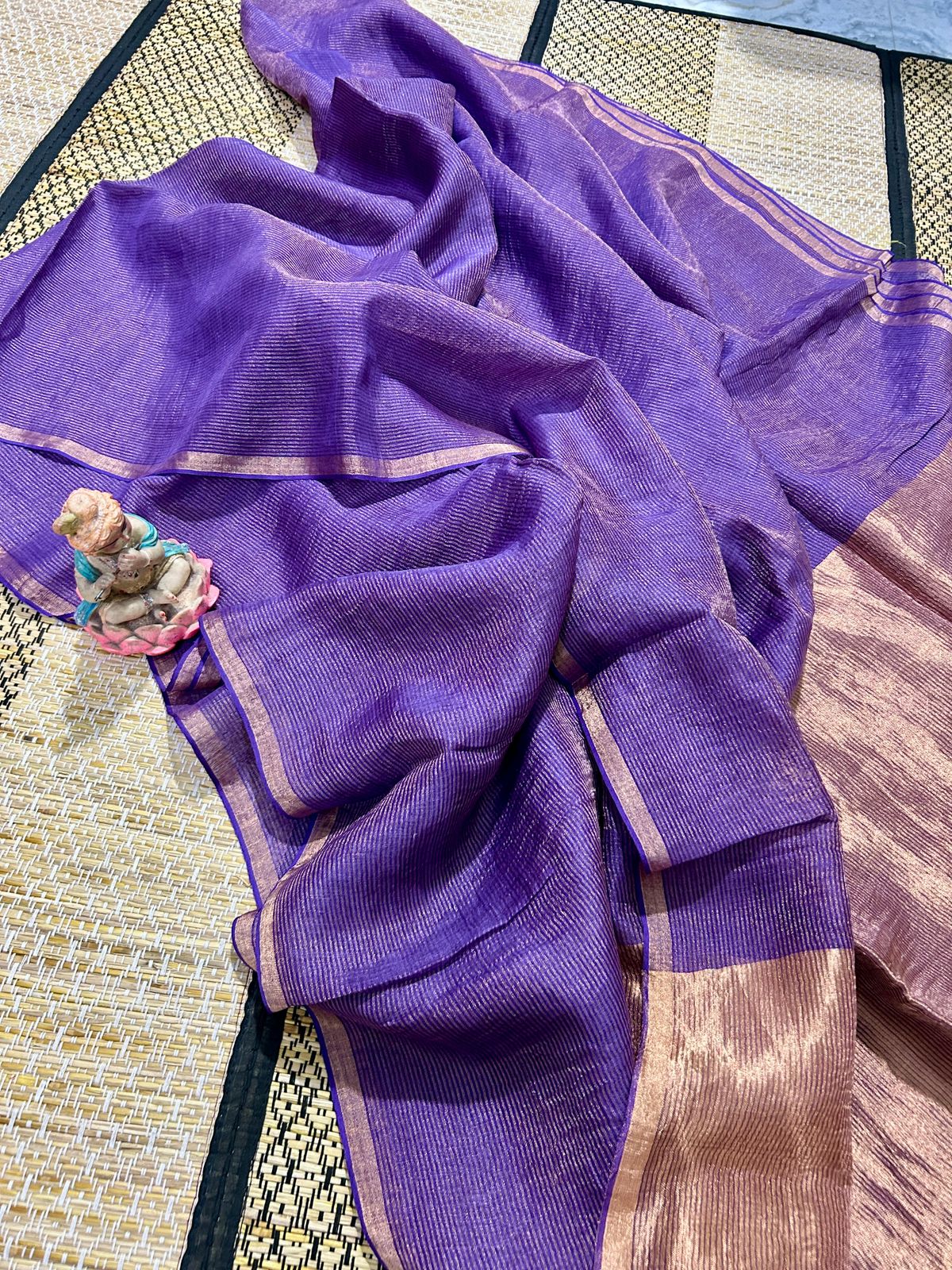 Liya – Silk Tissue Weaved Linen Saree with Elegant Tissue Palla