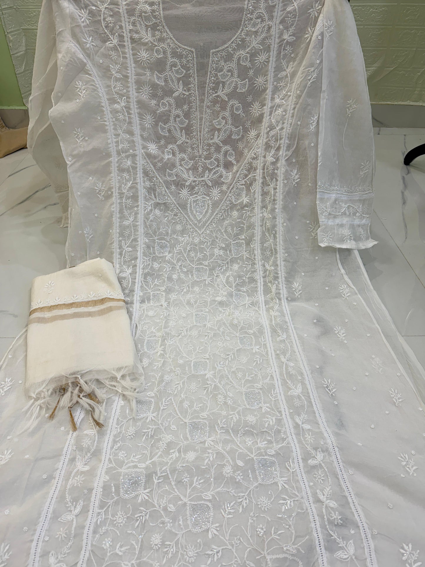 Fabric Mul Mul Chanderi Suit – Semi-Stitched