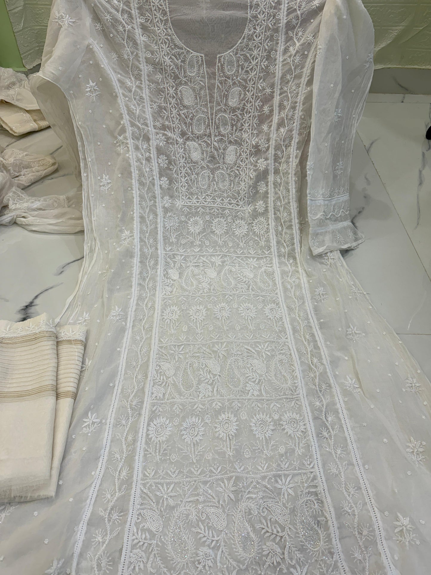 Fabric Mul Mul Chanderi Suit – Semi-Stitched