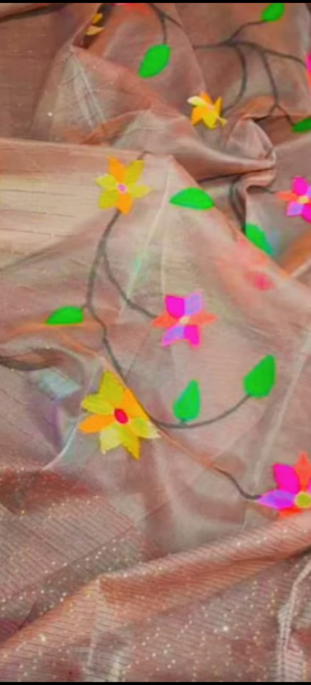 Ushashi – The Sequin Detailed Floral Weaved Saree