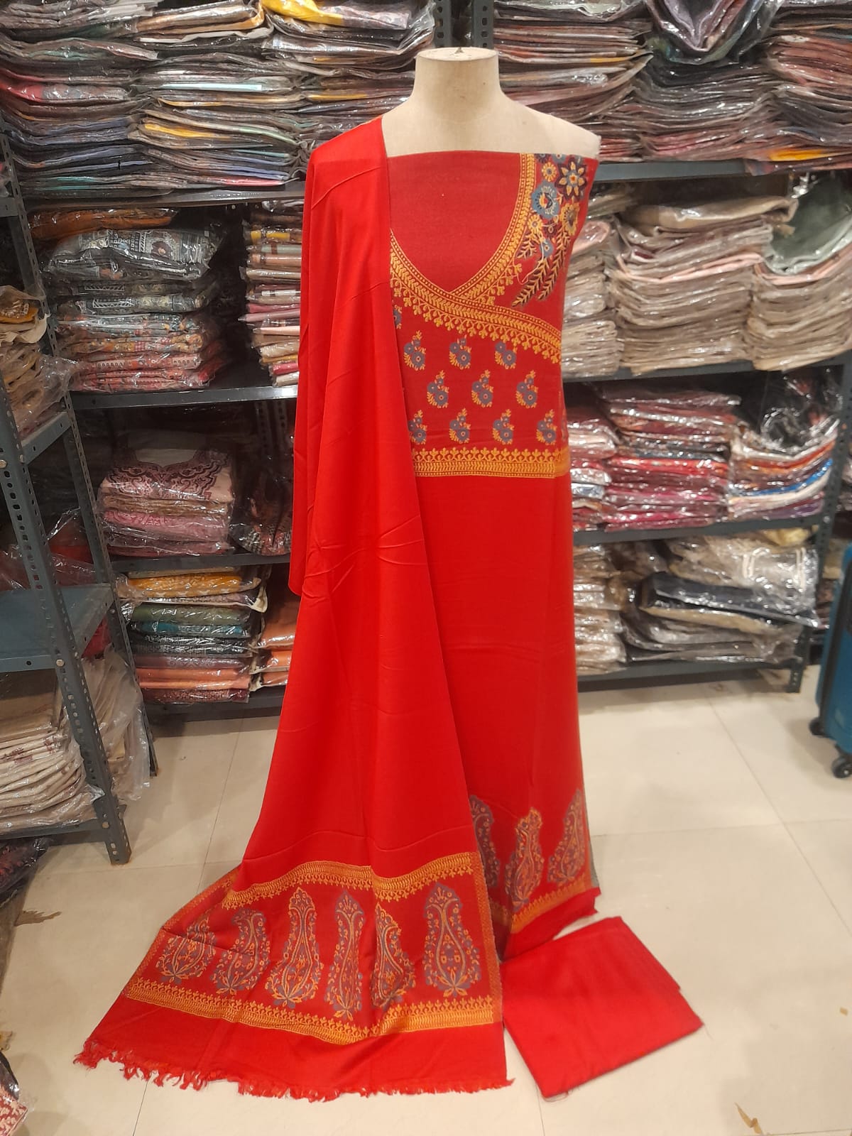 Gulrukhsaar – New Winter Collection | Pure Wool Jamawar Weaving Suit