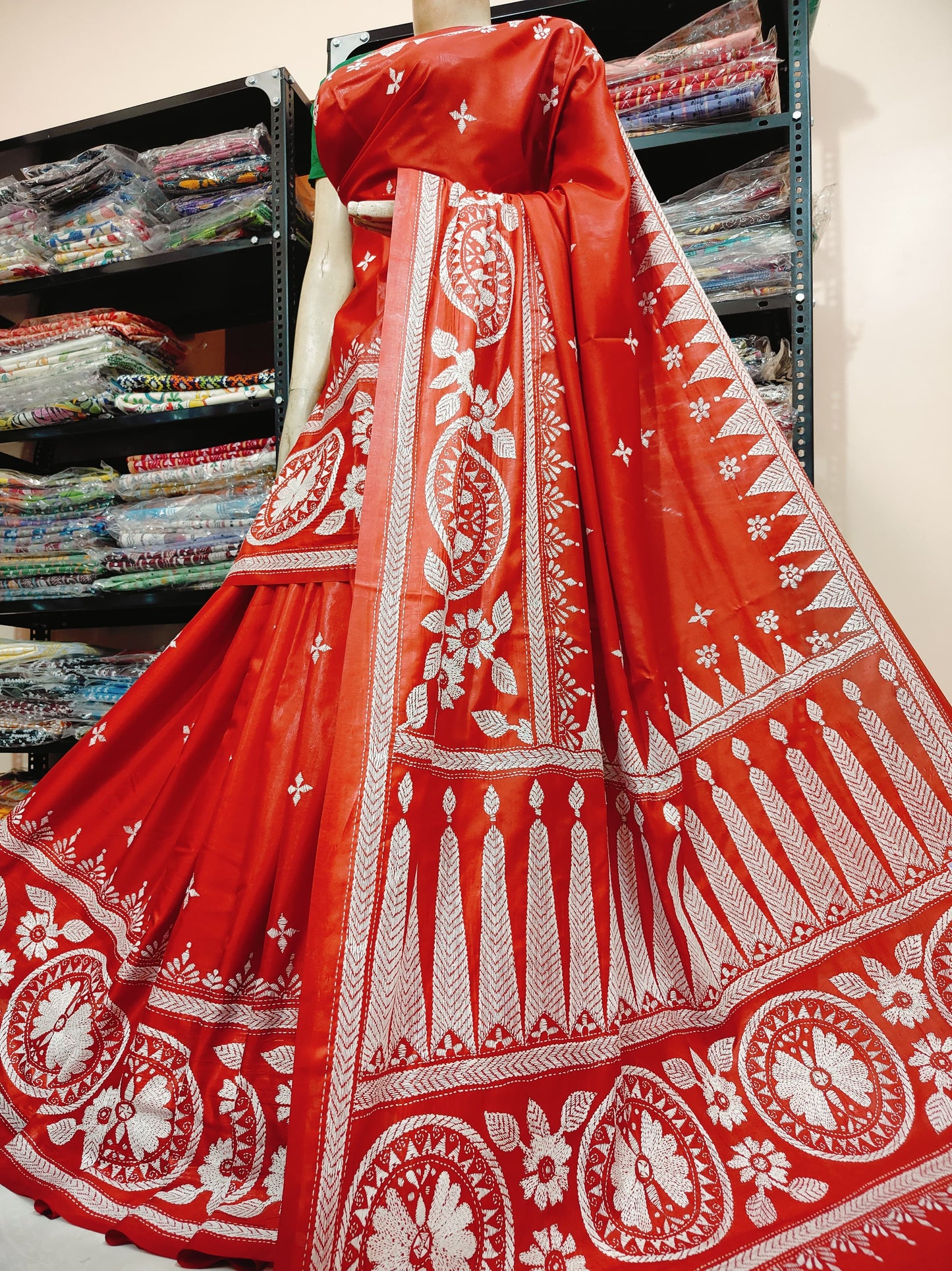 Traditional Shantiniketan Hand Kantha Stitch Saree in Blended Bangalore Silk | Rihyaaz