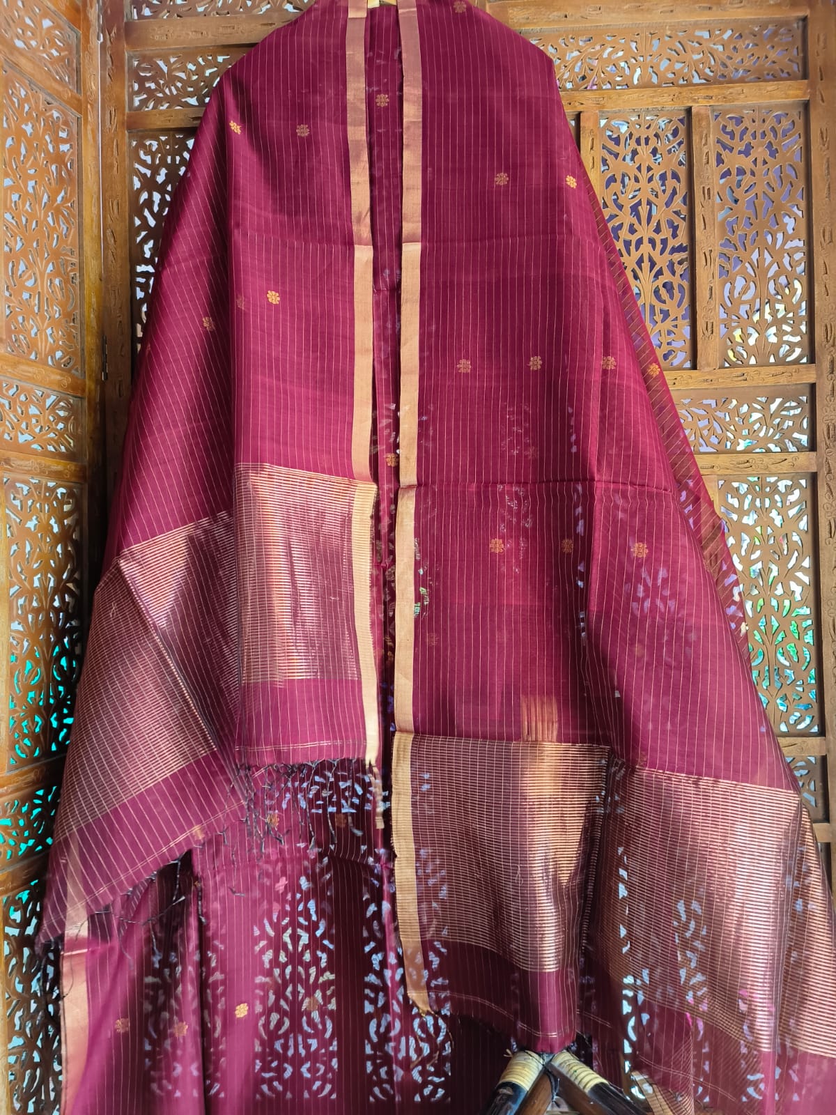 Kuheli - Pure Maheshwari Silk Suit Set | Micro Zari Checks | Floral Motif Detailing