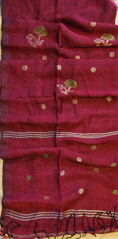 Rukh Pure Linen by Linen handwoven floral motif Jamdani saree with sequence work on motifs and pallu, needlework butta and blouse piece by Rihyaaz