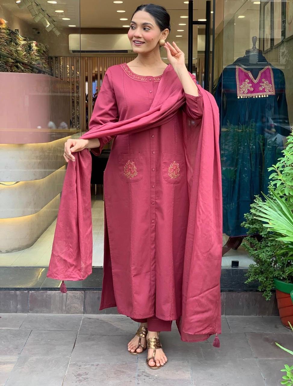 Kaavya – Elegant Flair Straight Kurta Set | Cotton Pant & Malmal Dupatta | Premium Embroidered Suit Set